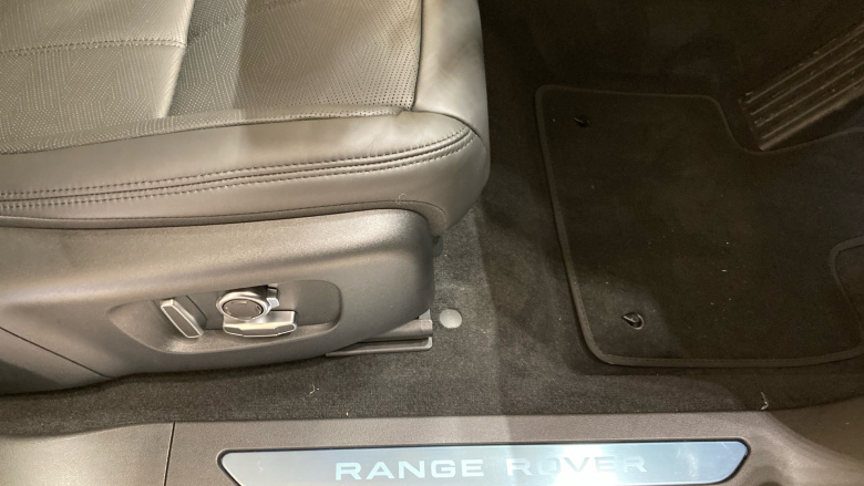 Land Rover Range Rover Evoque 1.5 P270e Autobiography 5dr Auto [Revised] Hatchback